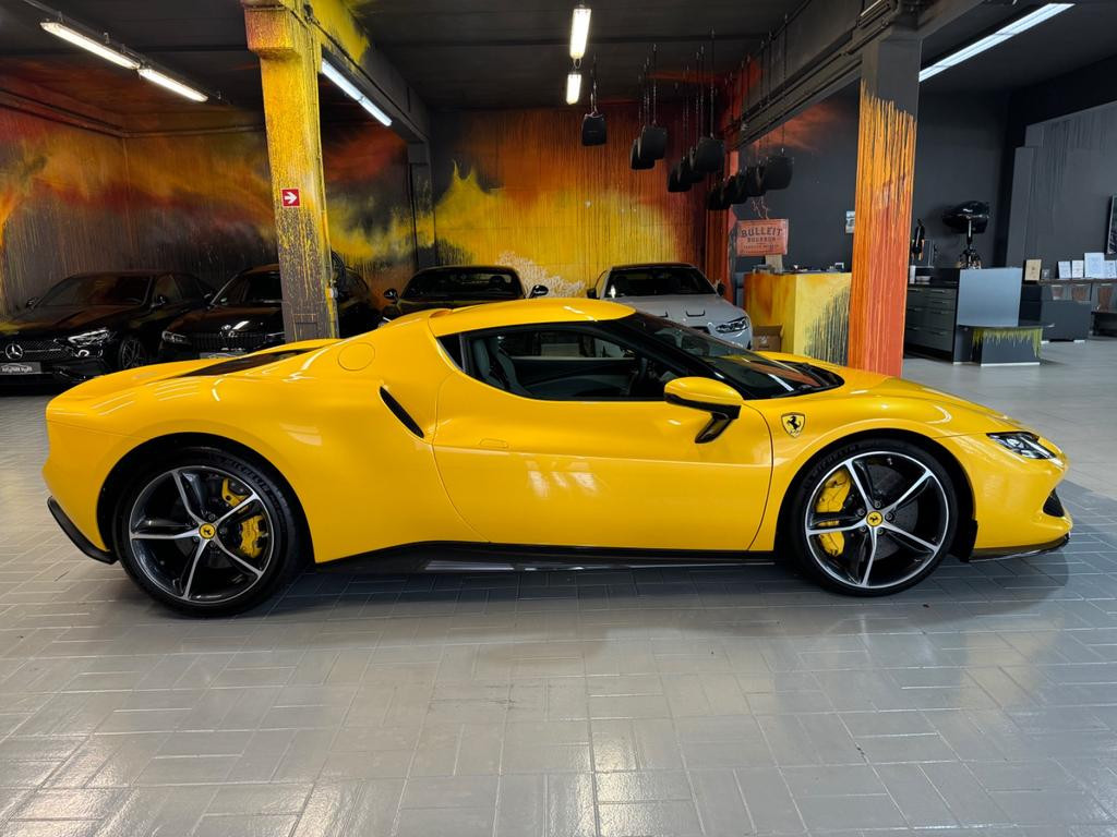 Ferrari 296