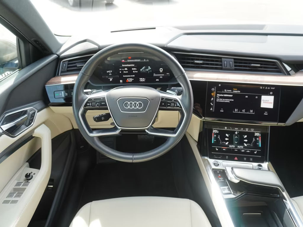 Audi e-tron
