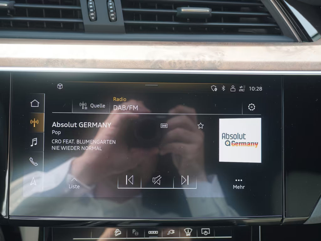 Audi e-tron