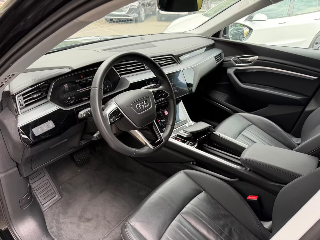 Audi e-tron
