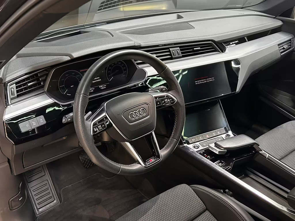 Audi e-tron