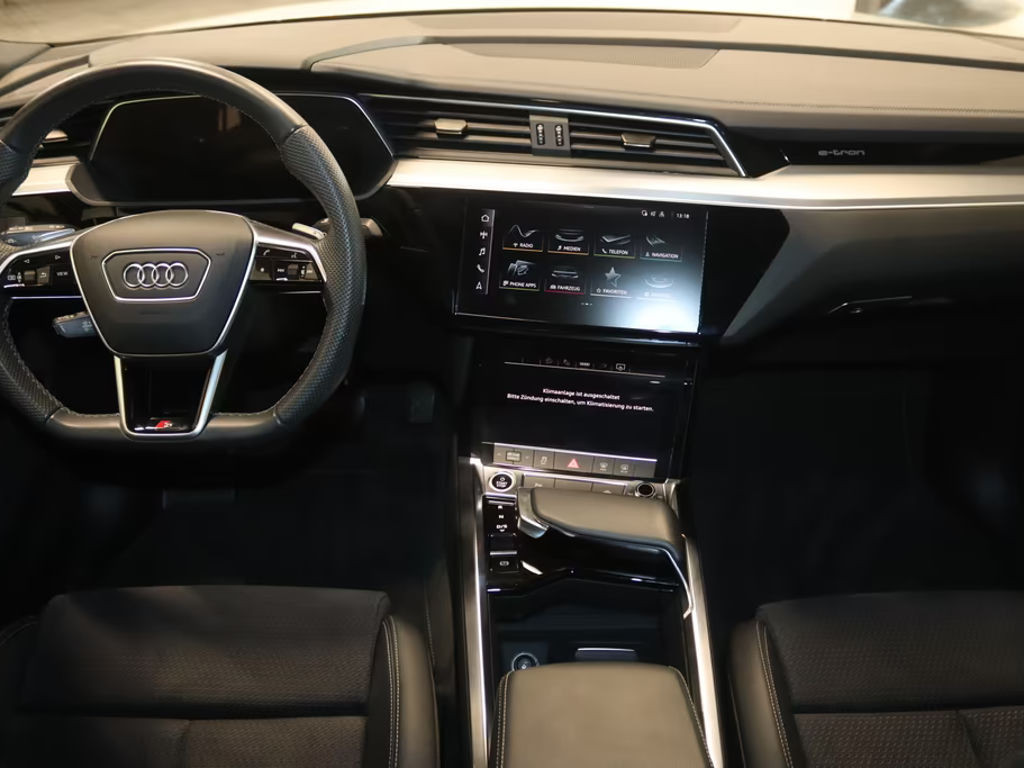 Audi e-tron