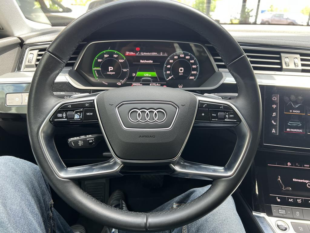 Audi e-tron