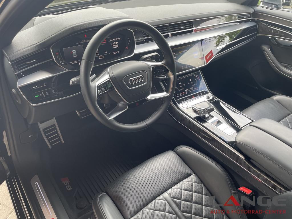 Audi S8
