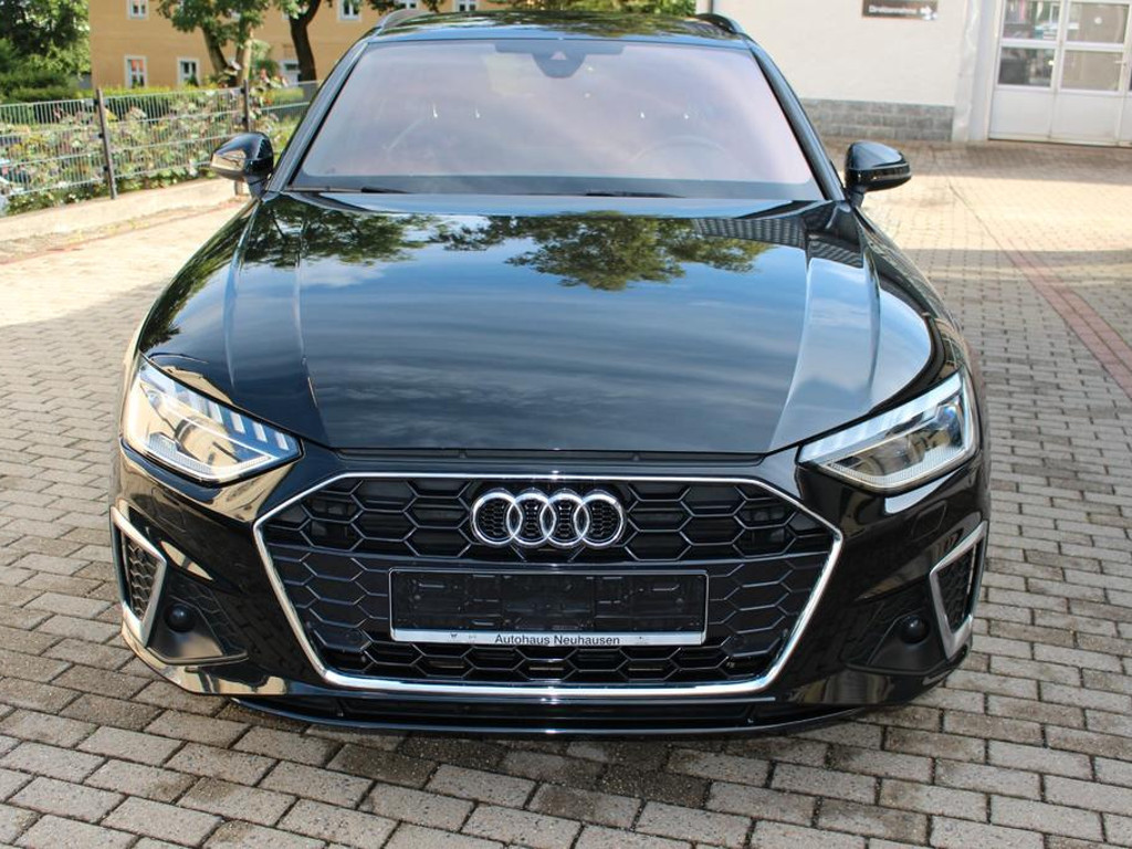 Audi A4 Avant S-Line 35 TFSI