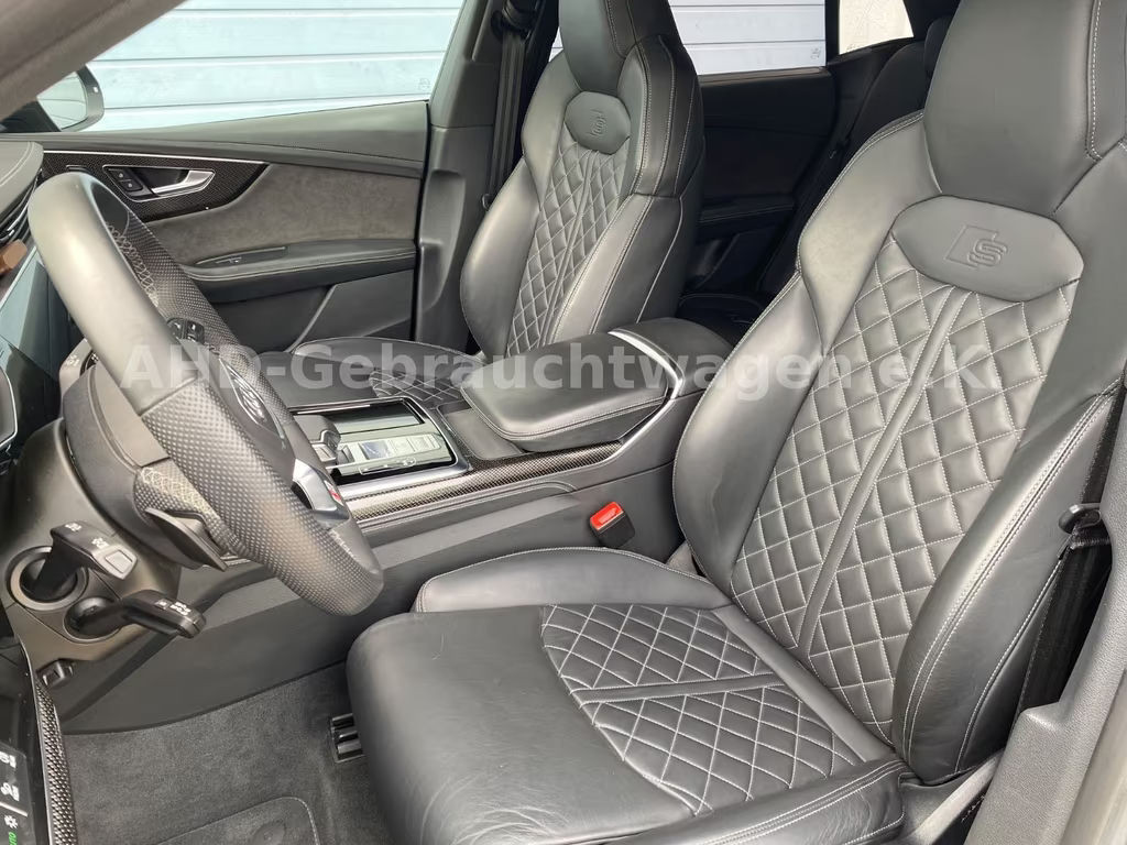 Audi SQ8