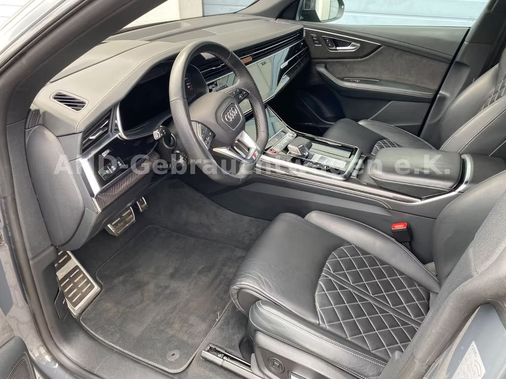 Audi SQ8