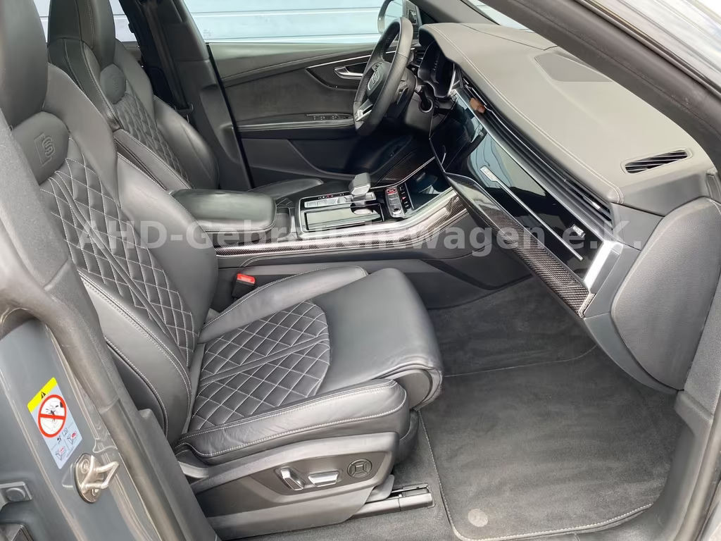 Audi SQ8