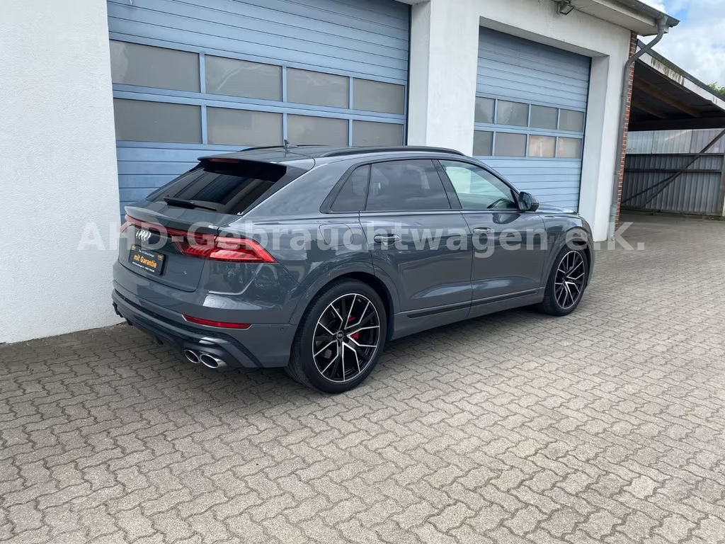 Audi SQ8