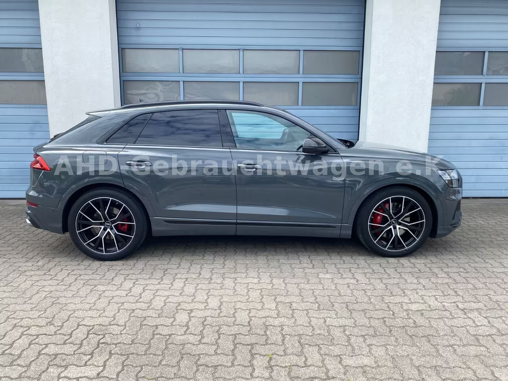 Audi SQ8