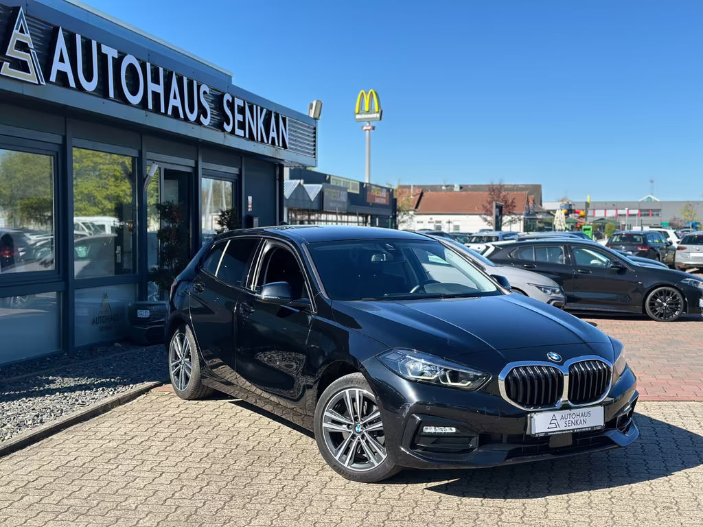BMW 1 Serie 118 Sport Line Sedan 118d