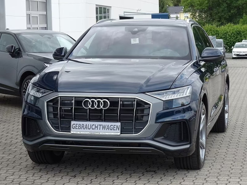 Audi Q8