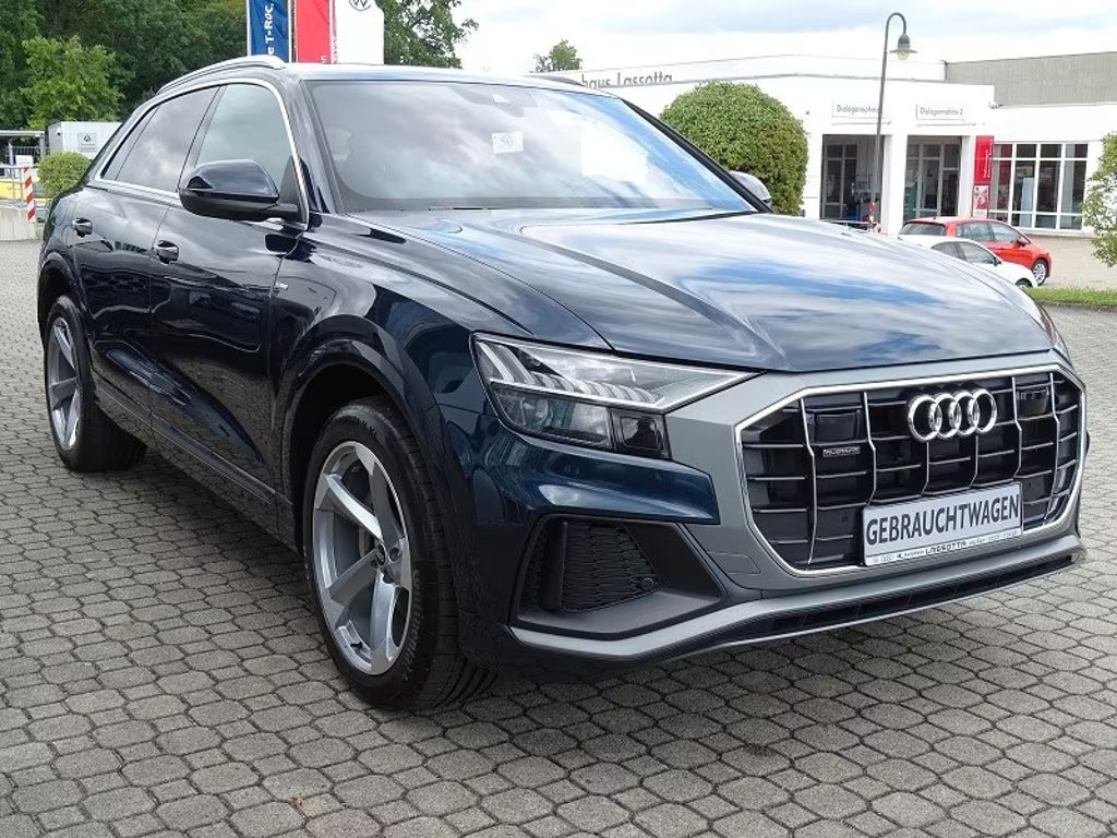 Audi Q8