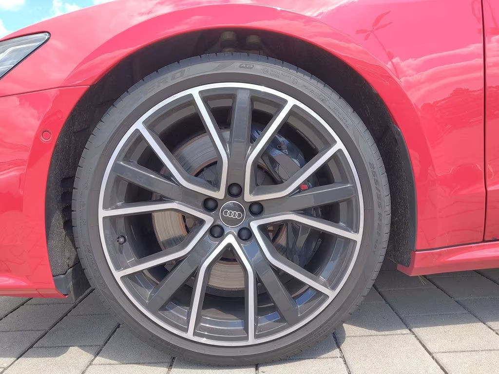 Audi S7
