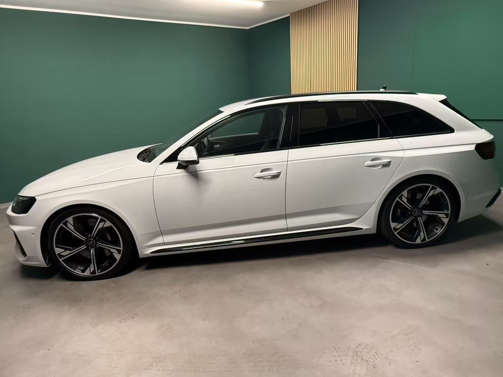 Audi RS4