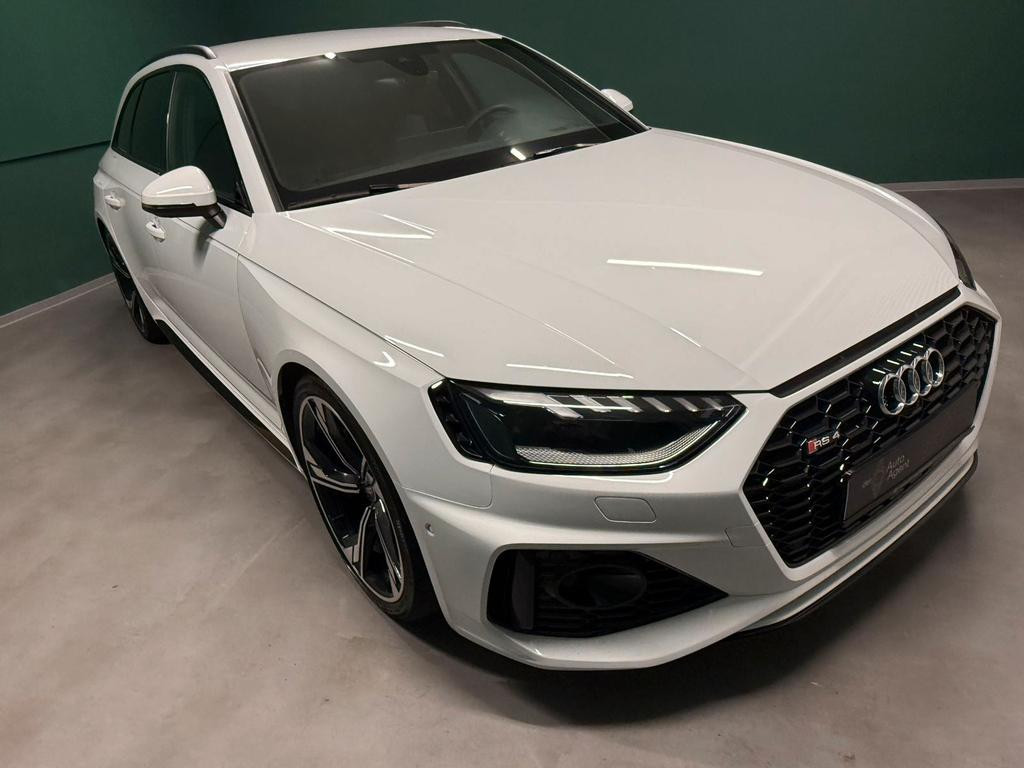 Audi RS4