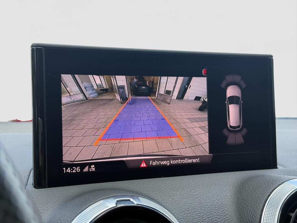 Audi SQ2