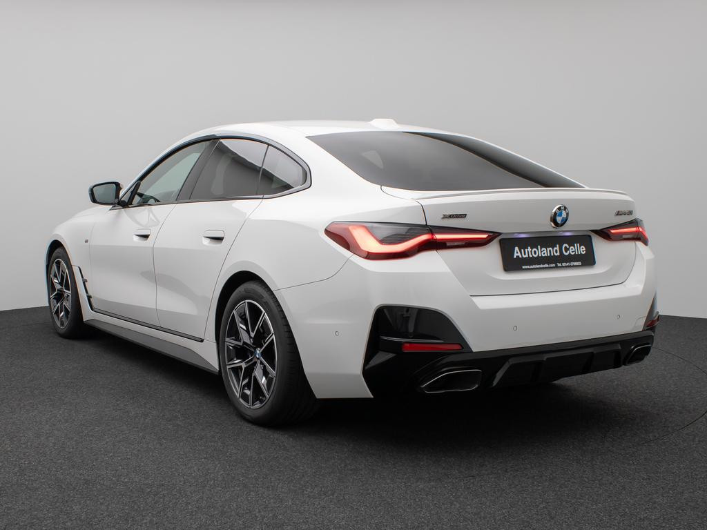 BMW M440