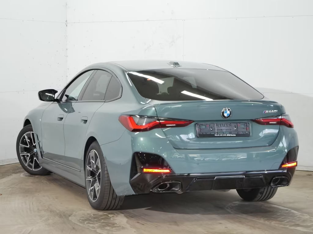 BMW M440