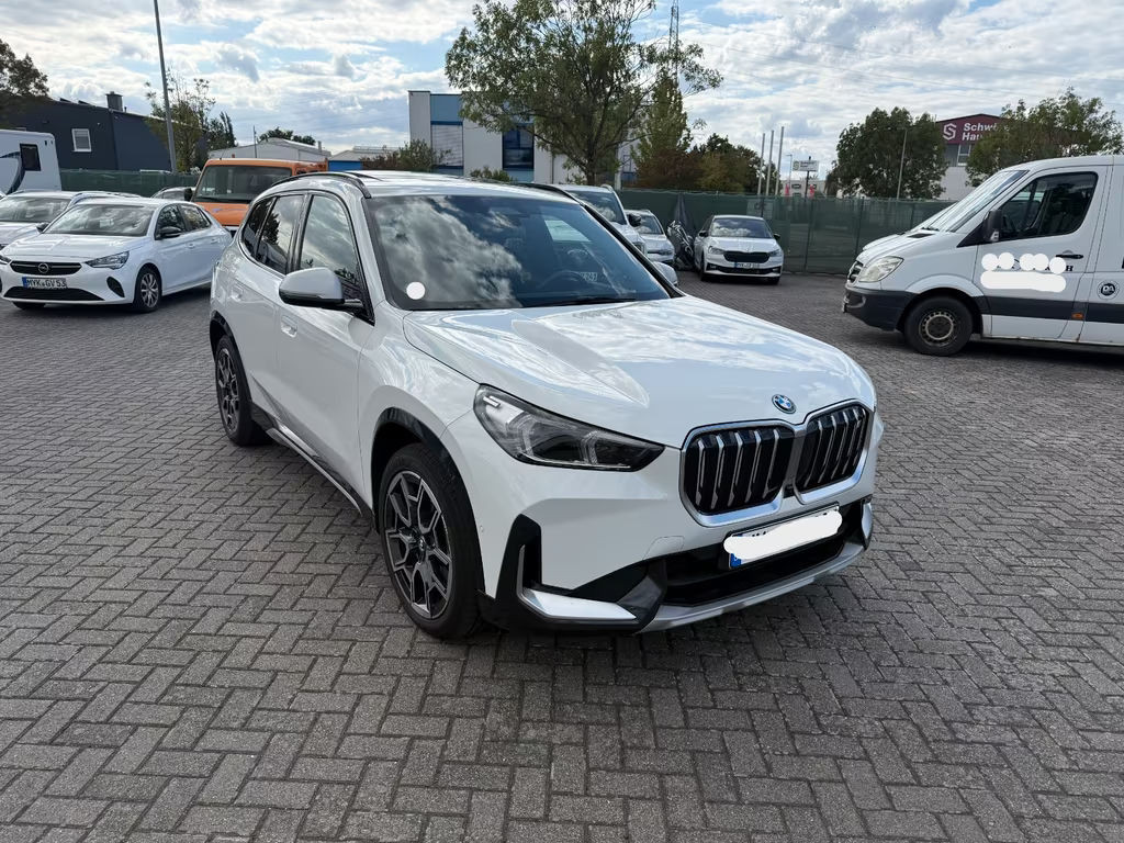 BMW iX1 xDrive