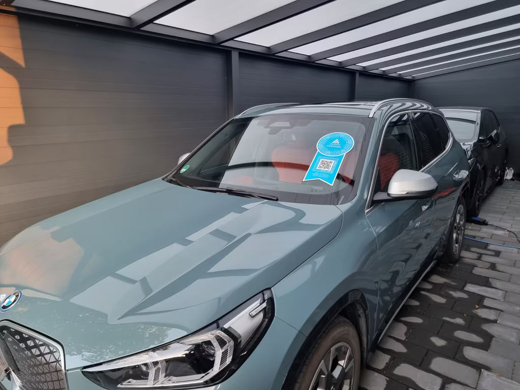 BMW iX1