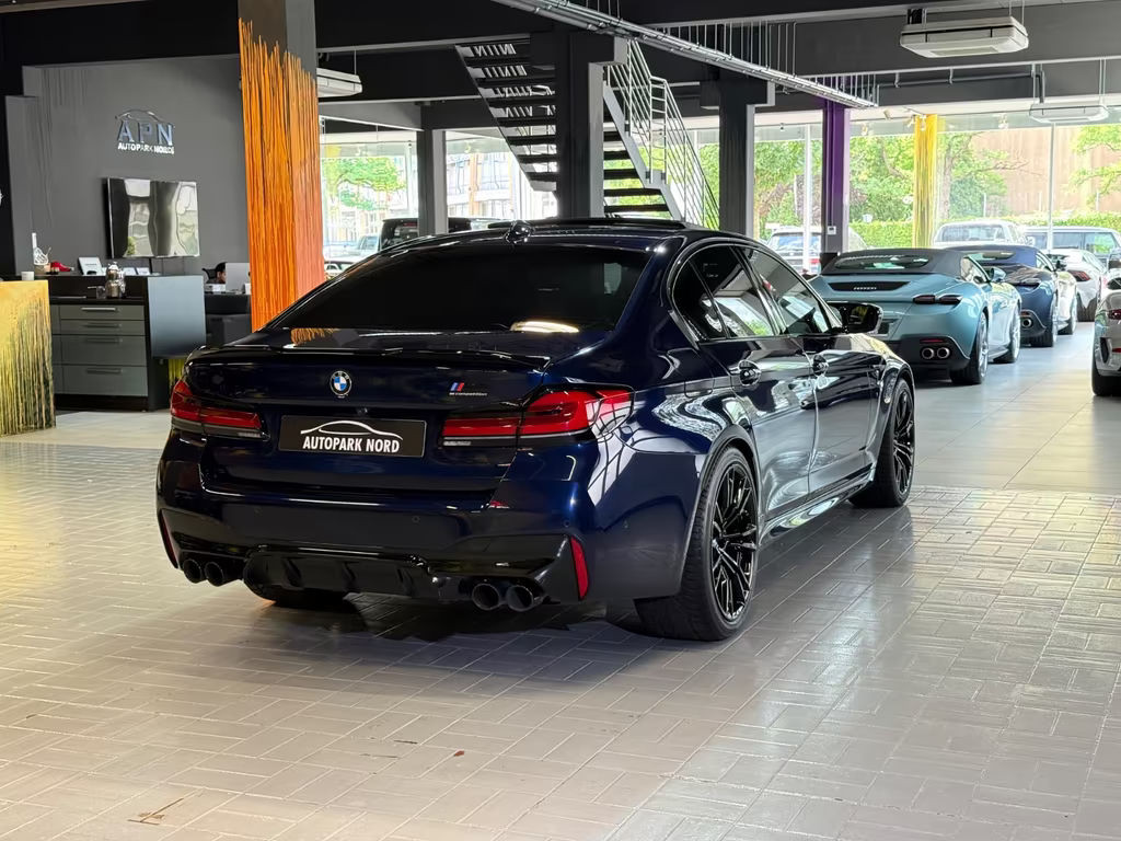 BMW M5