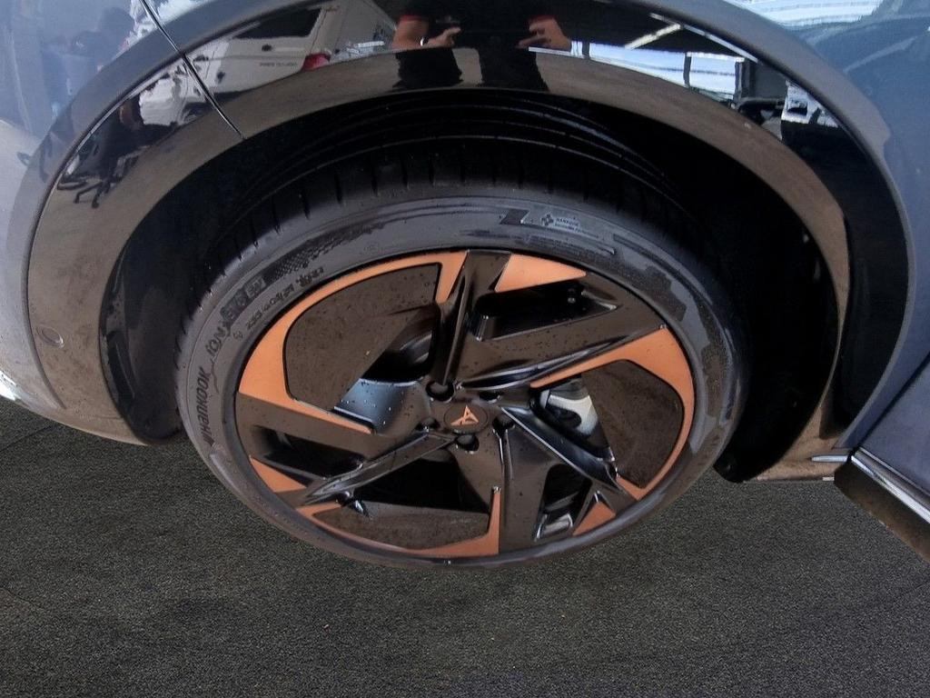 Cupra Tavascan