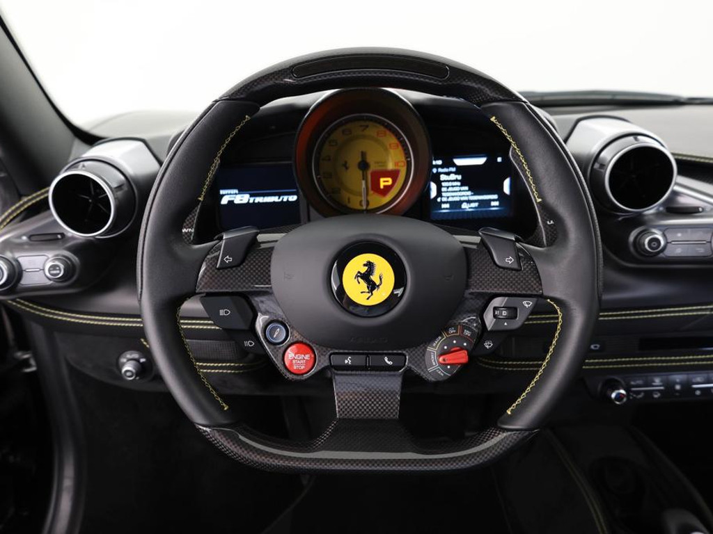 Ferrari F8