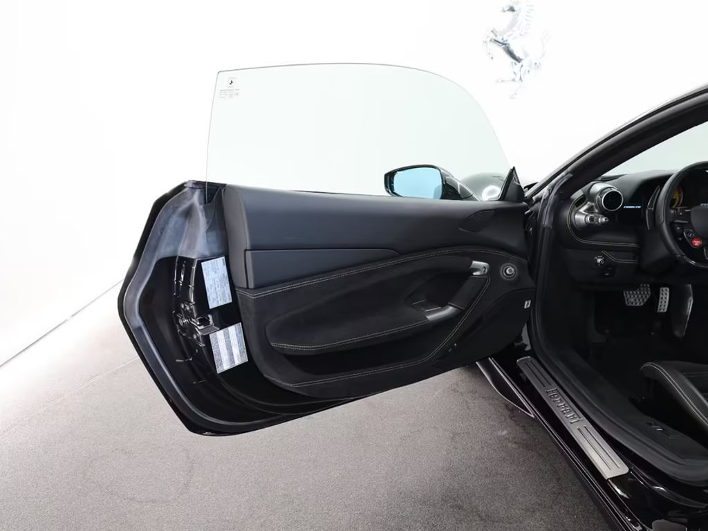 Ferrari F8