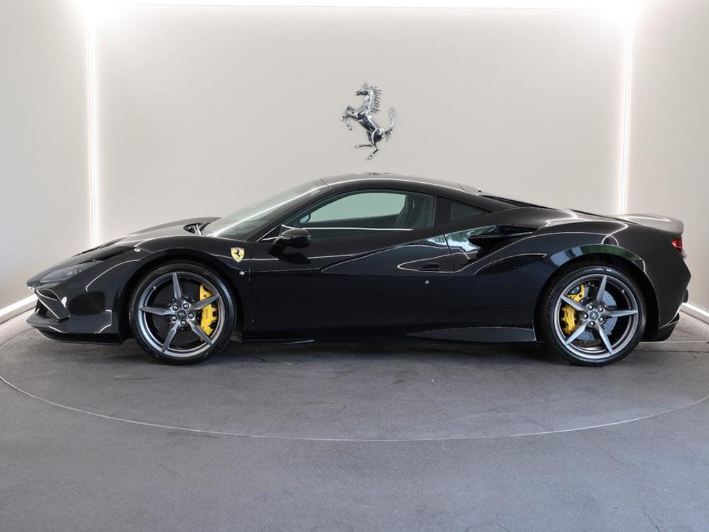 Ferrari F8