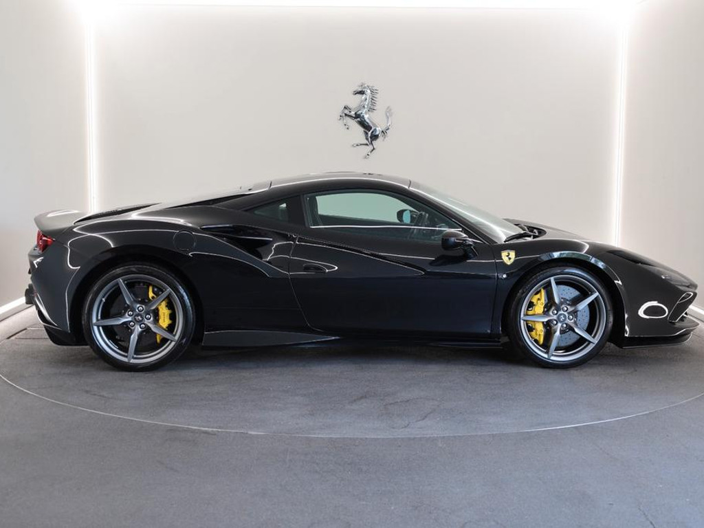 Ferrari F8