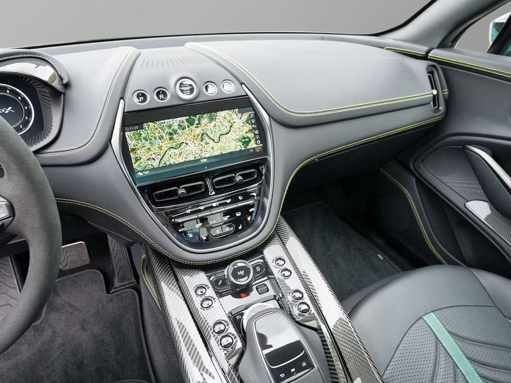 Aston Martin DBX