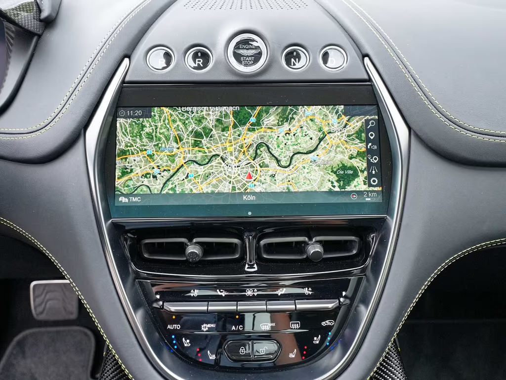 Aston Martin DBX
