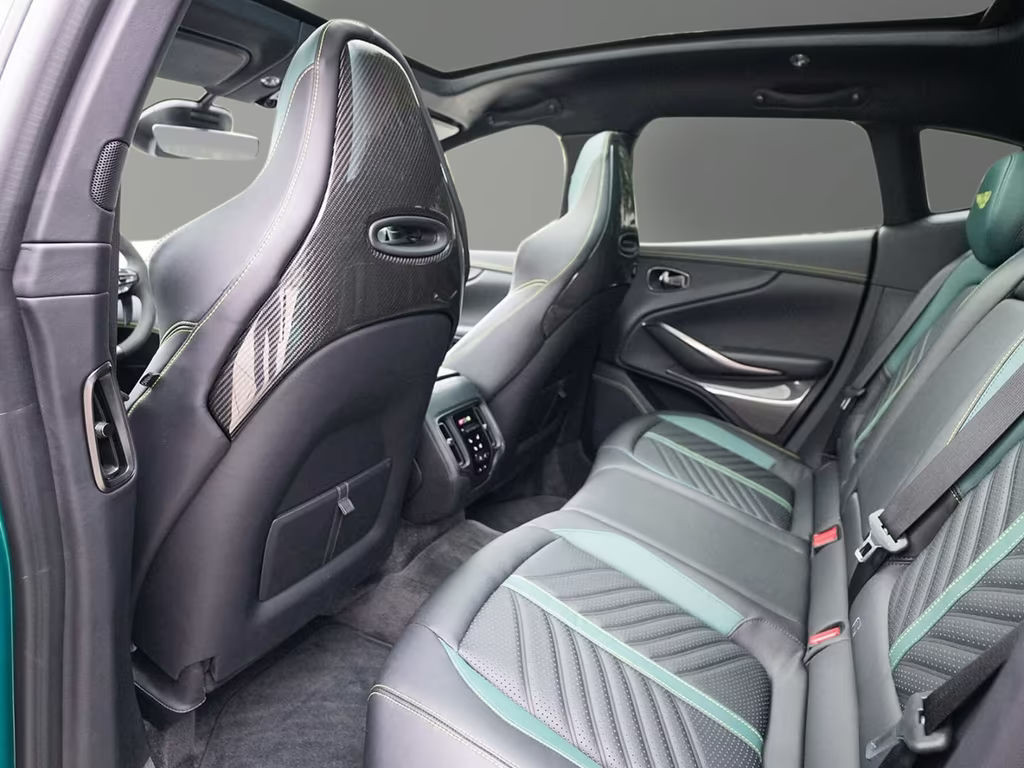 Aston Martin DBX