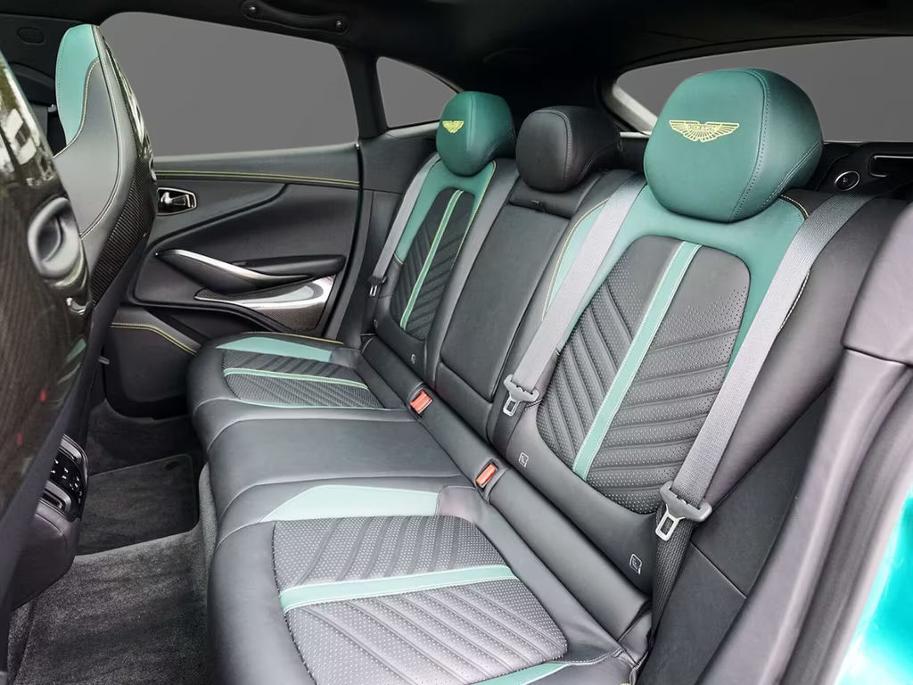 Aston Martin DBX