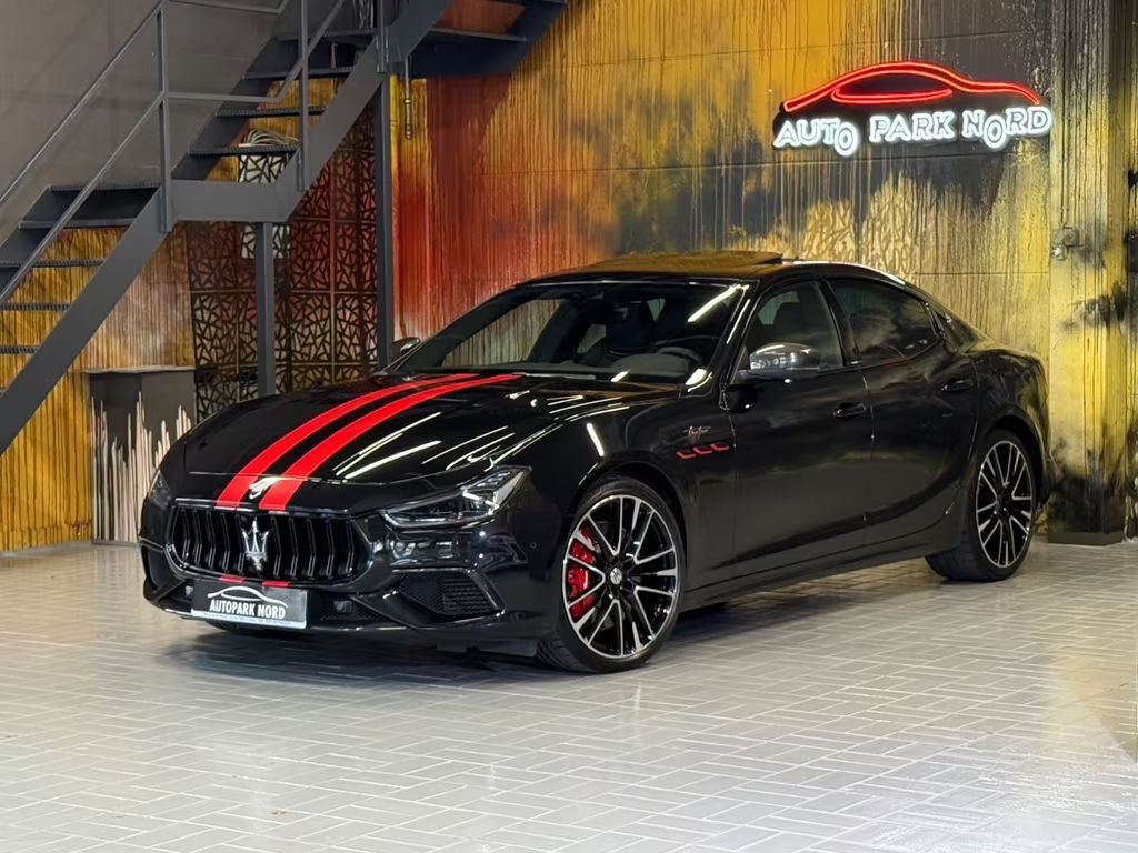 Maserati Ghibli Trofeo~GLAS SD~KAMERA 360~LED~CARBON~