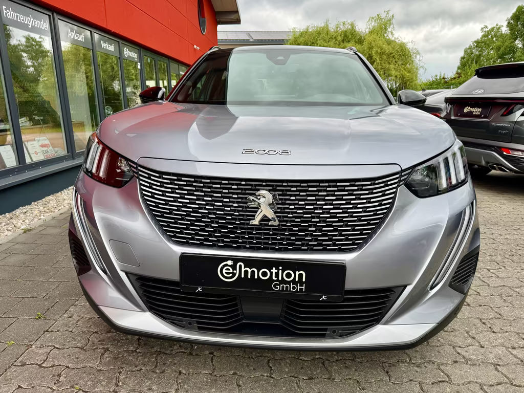 Peugeot e-2008
