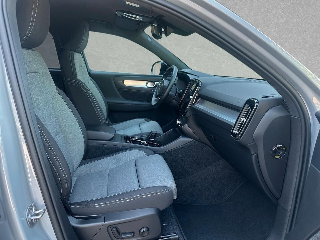 Volvo XC40 Plus