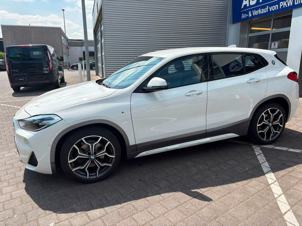 BMW X2