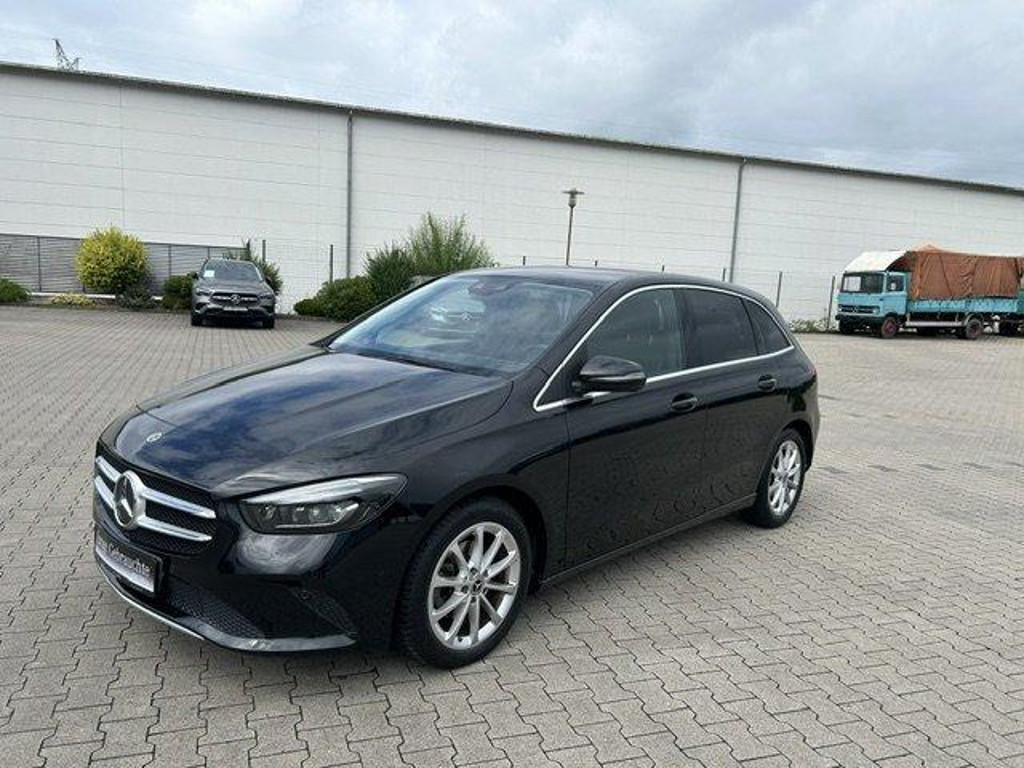 Mercedes-Benz B-Klasse B 180 Progressive Sedan