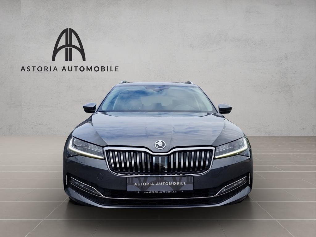 Skoda Superb VirtualC.Navi ACC Kamera SHZv&h Kessy AHK
