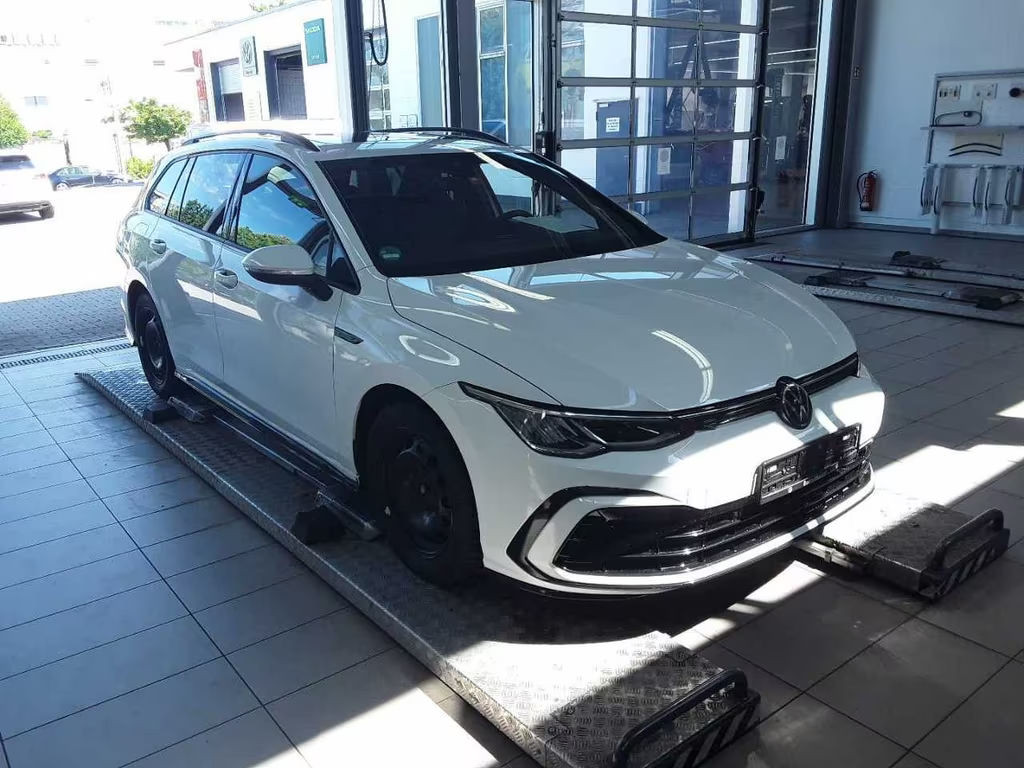 Volkswagen Golf 4Motion Variant R-Line Golf VIII