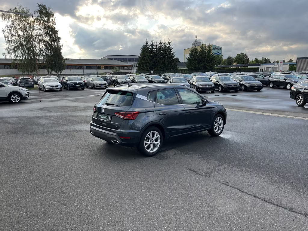 Seat Arona