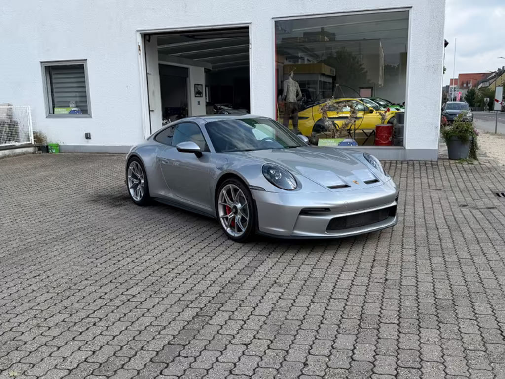 Porsche 911 GT3 992