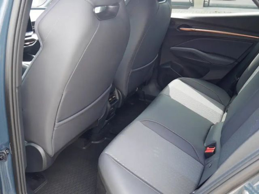 Cupra Raval