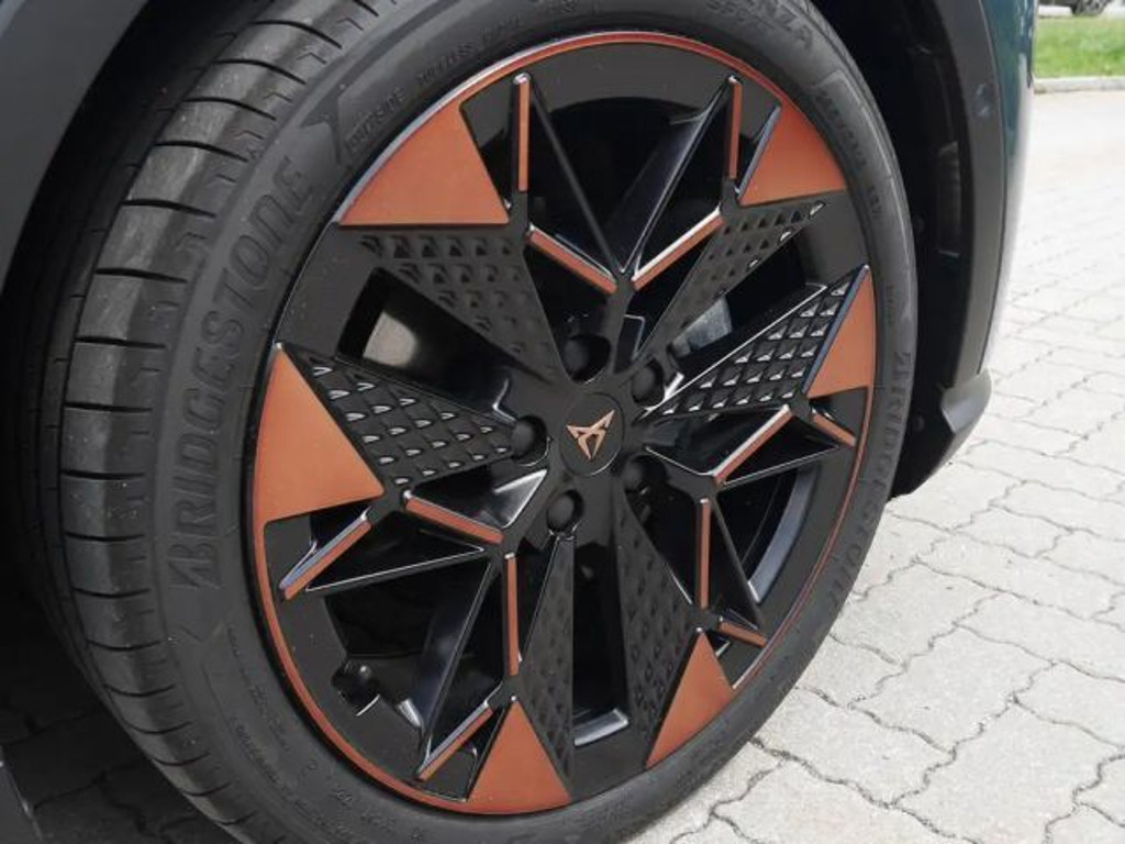 Cupra Raval
