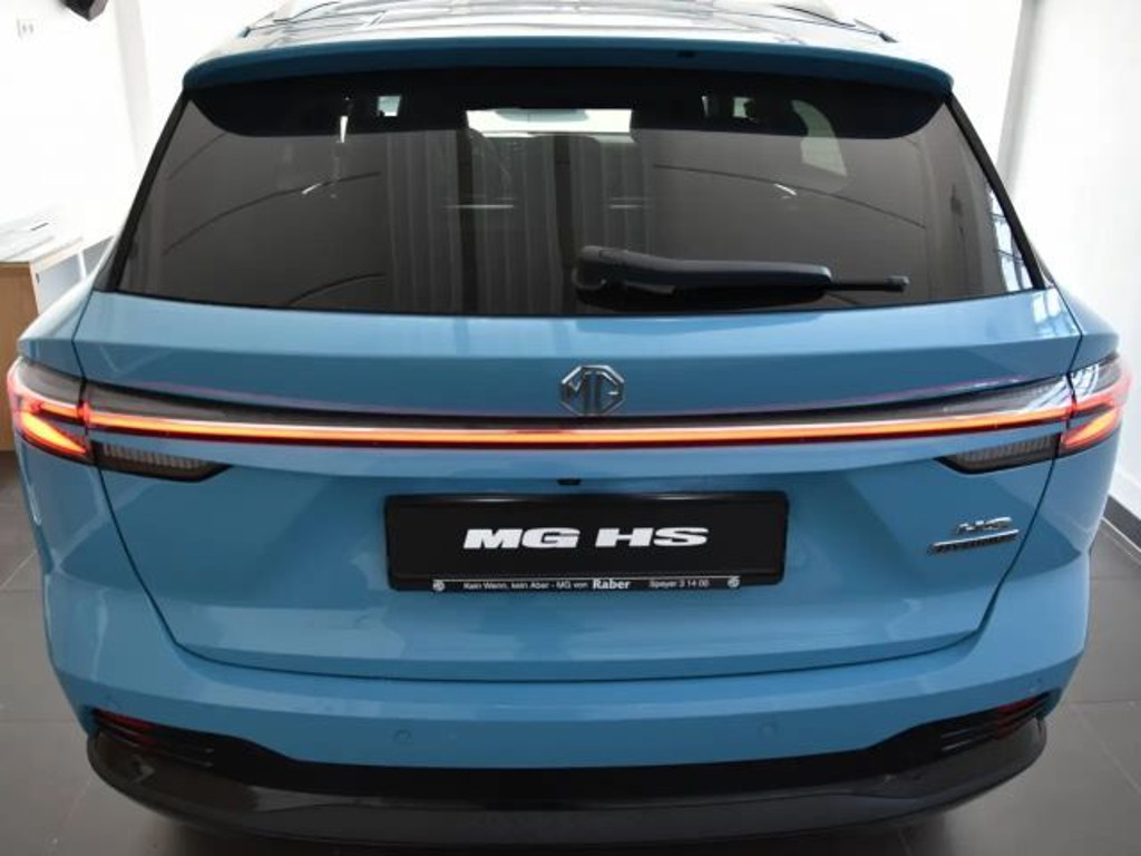 MG HS