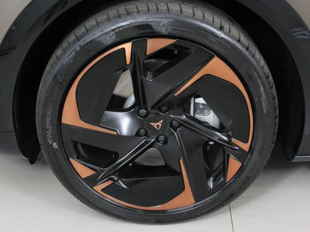 Cupra Tavascan
