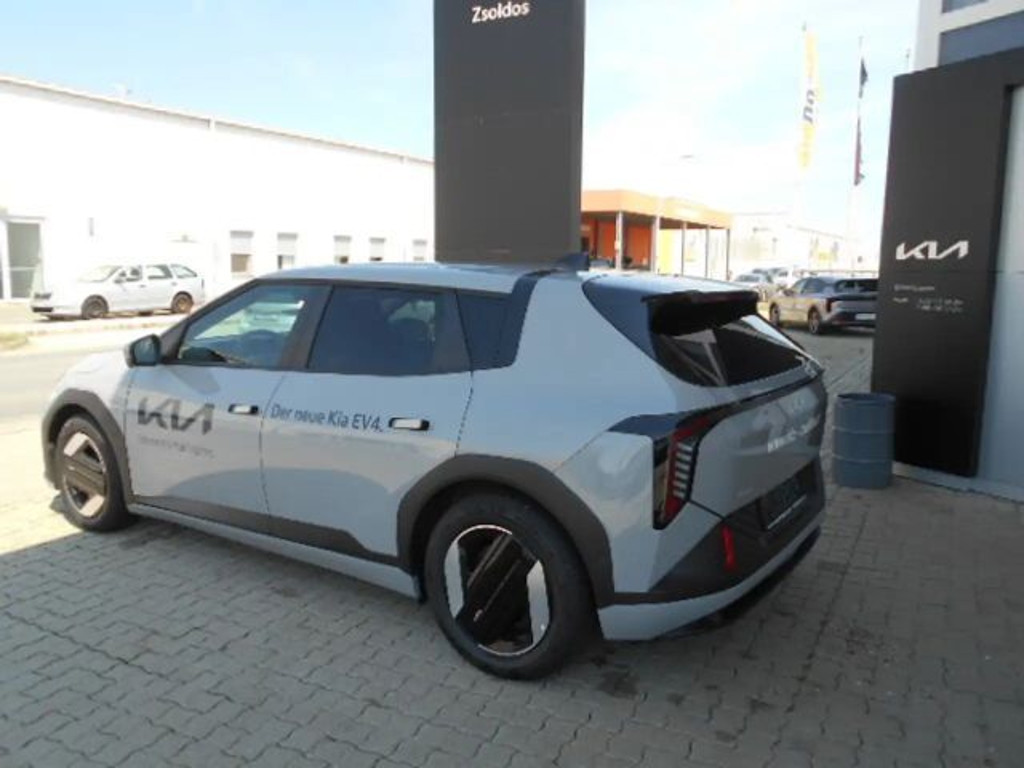 Kia EV4