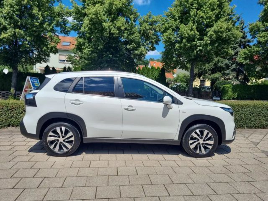 Suzuki S-Cross